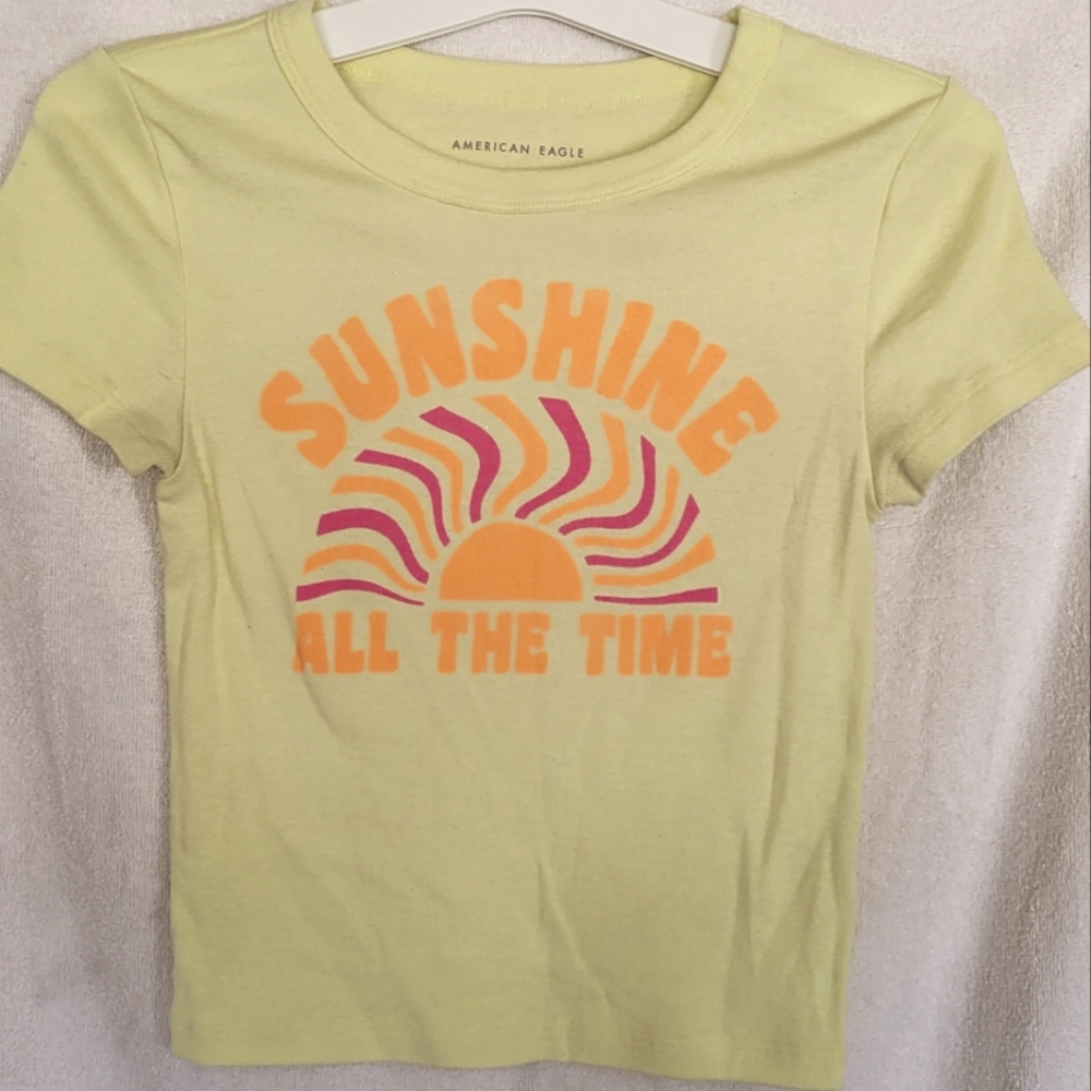 American Eagle T-shirt Size:S